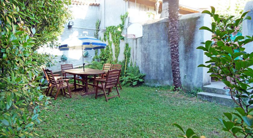 Вилла Villa Porto Valtravaglia