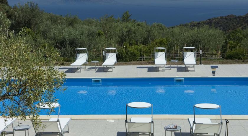 Отель La Collina degli Ulivi