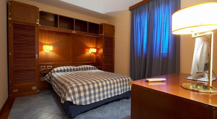 Апартаменты Miramare Suites