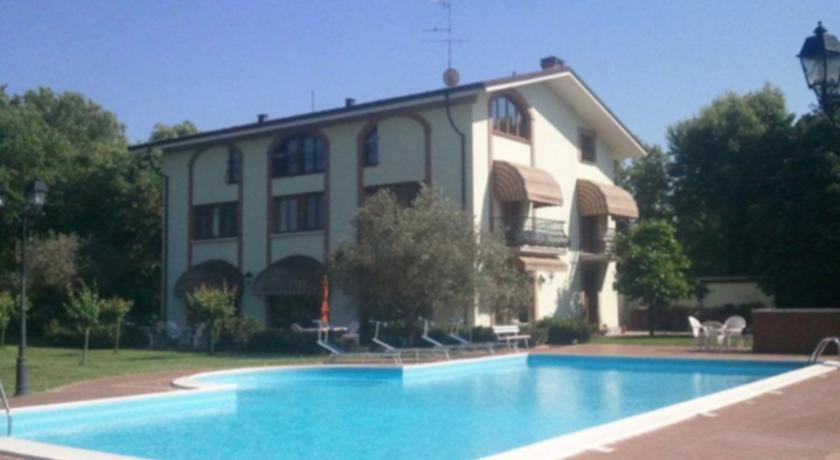 Отель Agriturismo Corte Trincerone