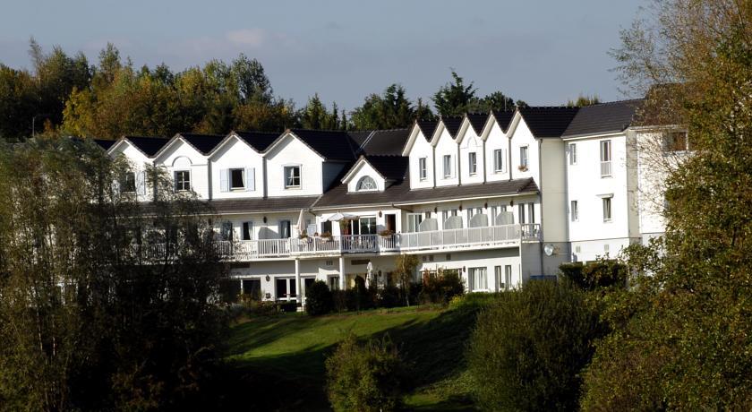 Отель Hotel du Golf d'Arras