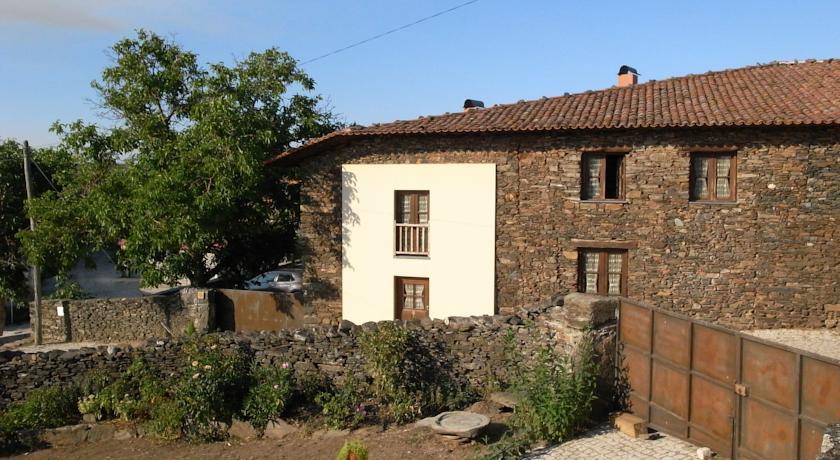 Гостевой дом Casa dos Pinelas