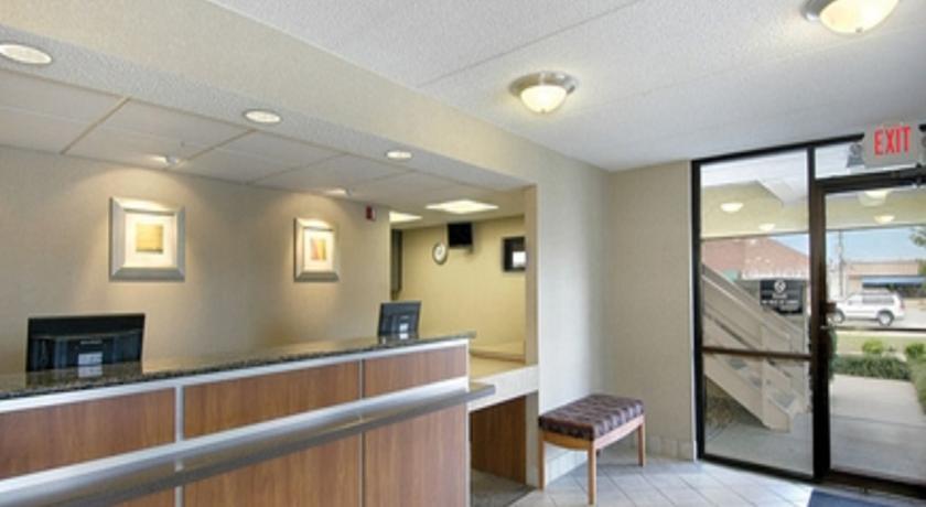 Отель Red Roof Inn Baton Rouge