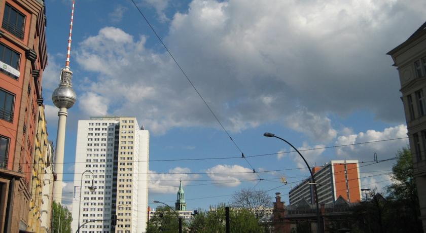 Apartment Rochstrasse Berlin