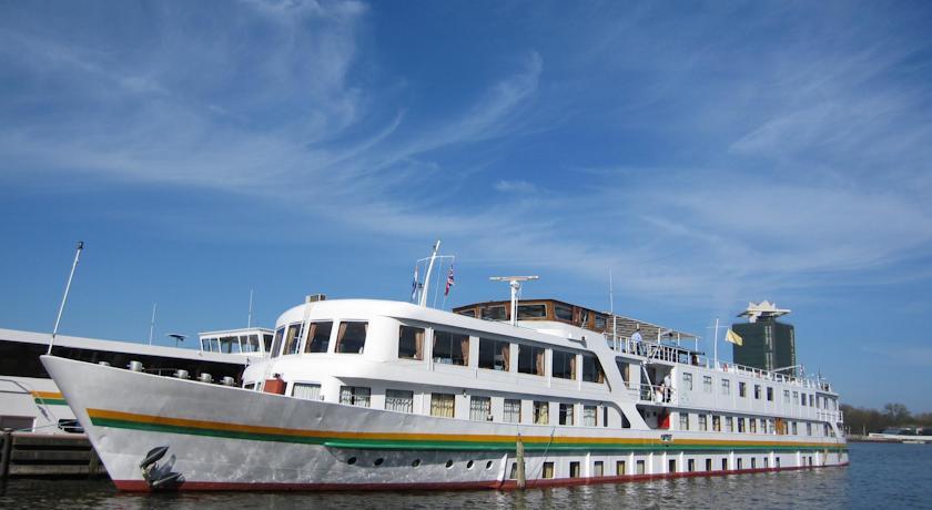 Fairtours Hotelschiff 2*