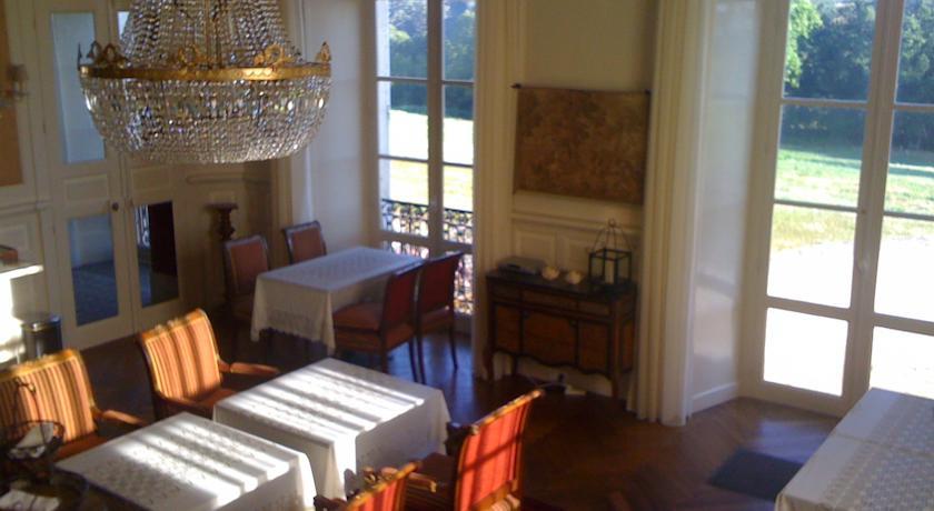 Мини-отель Chambres d'hôtes Château Neureux