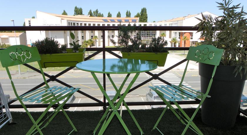 Апартаменты Appartement Résidence Jardins de Bougainville
