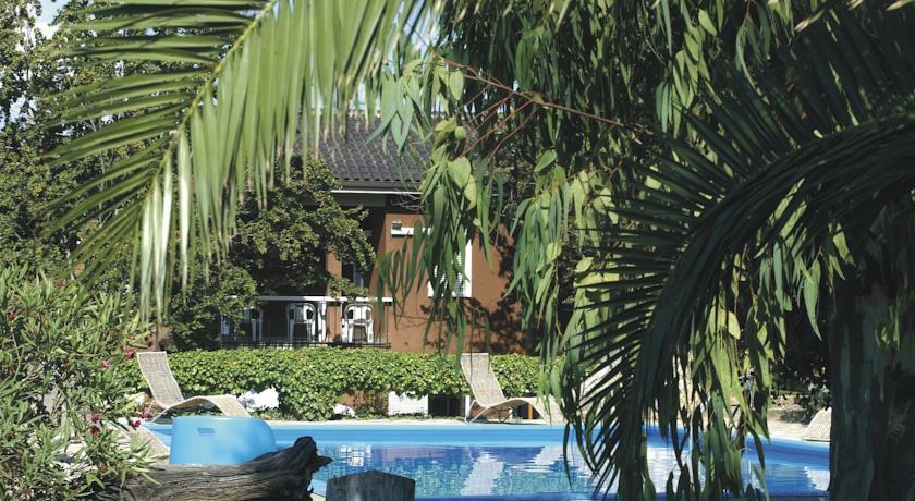 Мини-отель Navarro Hill Resort