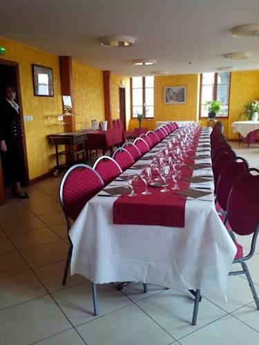 Отель Hôtel Restaurant L'Ecrevisse