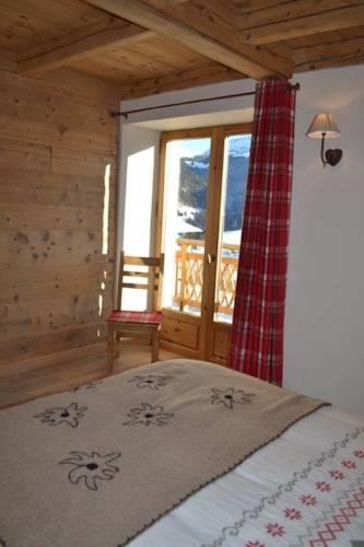 Отель Chalet La Ferme des Granges