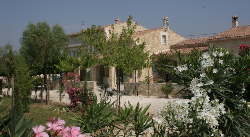 Апартаменты Locations des Alpilles
