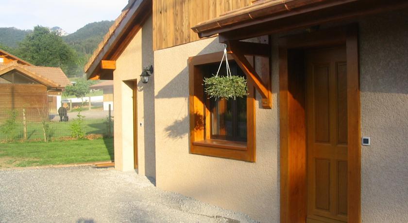 Апартаменты Gite le Mont-Benand