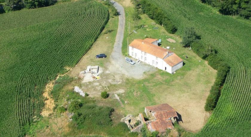 Мини-отель Chambre d'hôte à Vendrennes