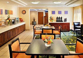 Отель Fairfield Inn Milford