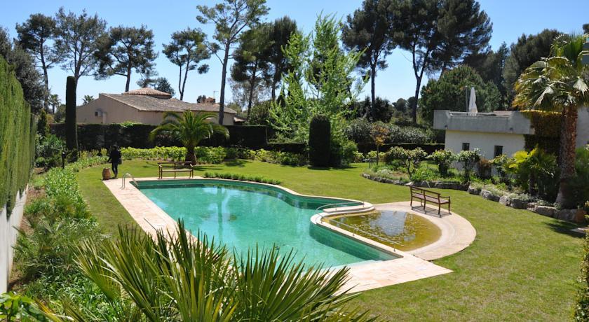 Вилла Villa in Biot