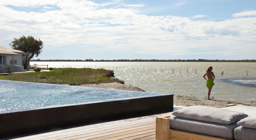 Отель Lodge Sainte Helene