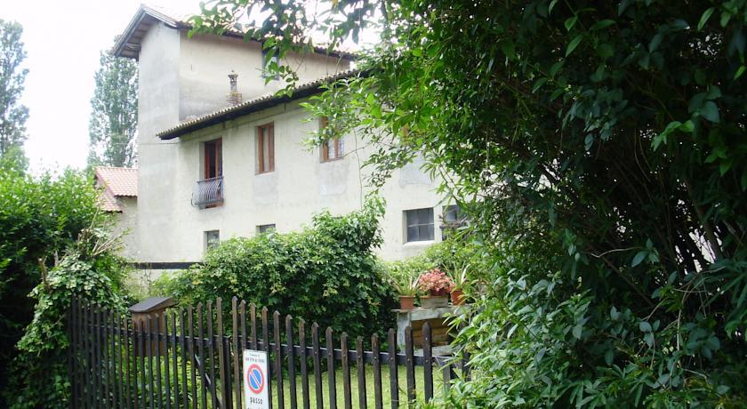 Отель Stasion Di Pueste