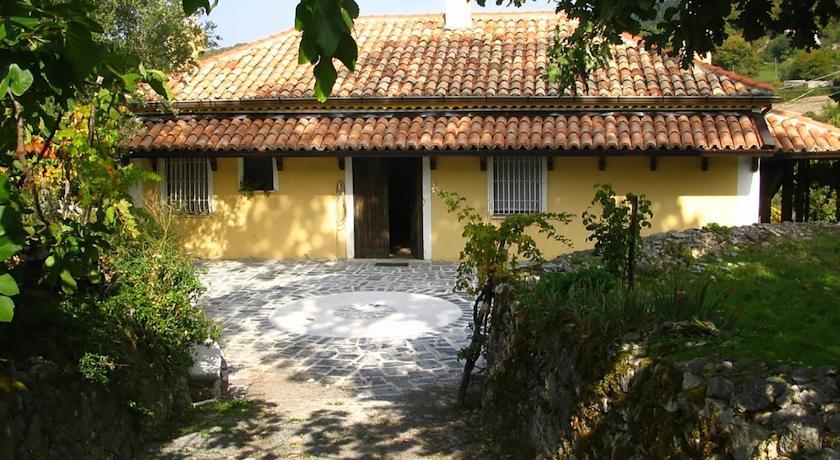 Отель Agriturismo Donna Bianca