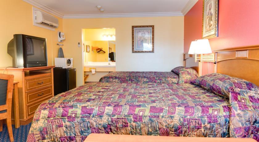 Отель Rodeway Inn Temecula