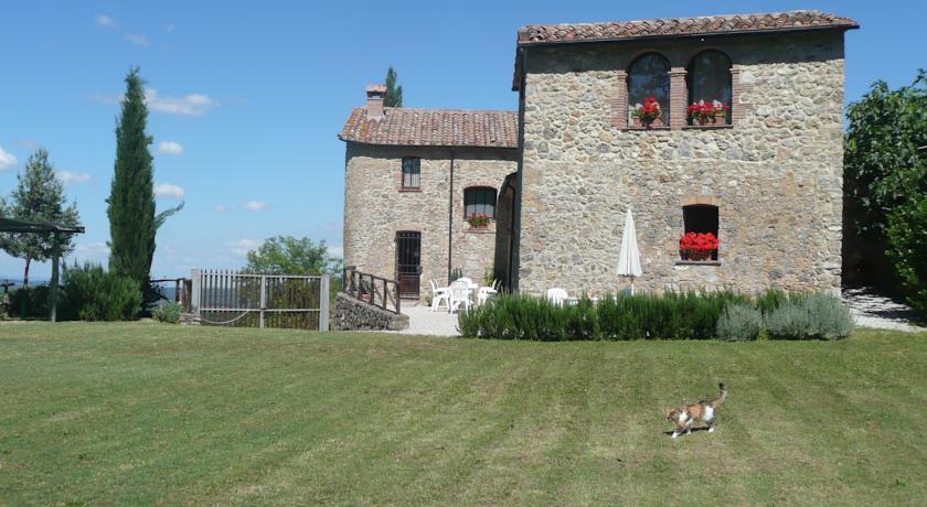 Отель Agriturismo Colli di Travale