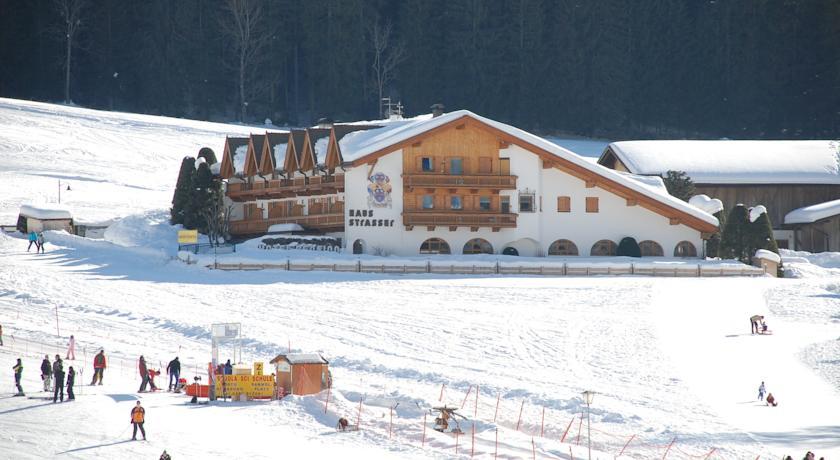 Отель Hotel Strasser