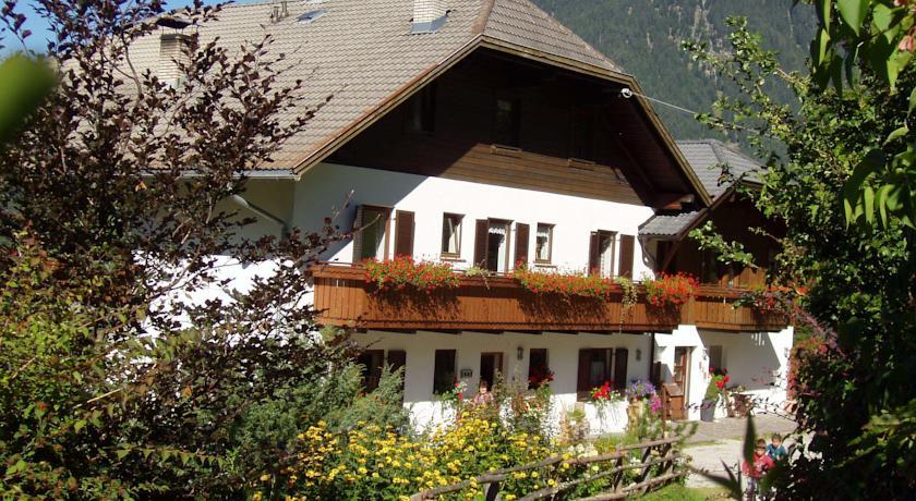 Отель Oberstallerhof