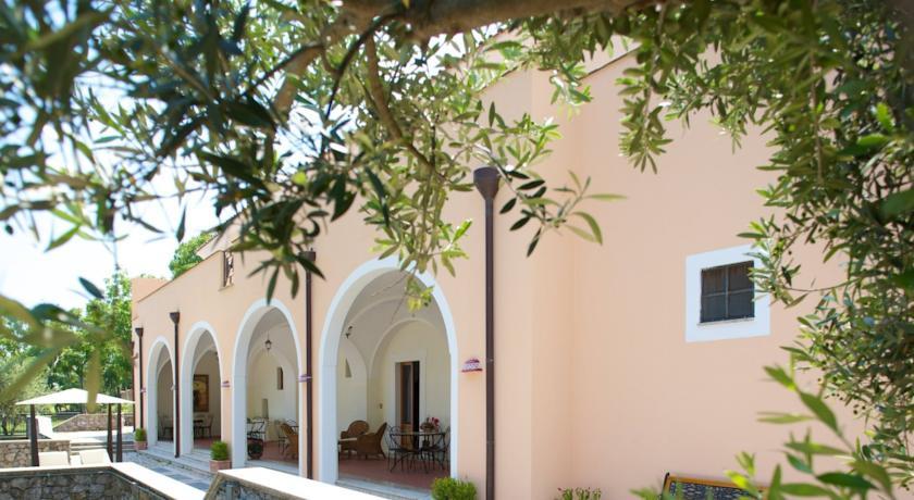 Отель Portico Del Paradiso