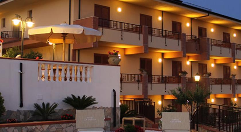 Отель Hotel La Loggia