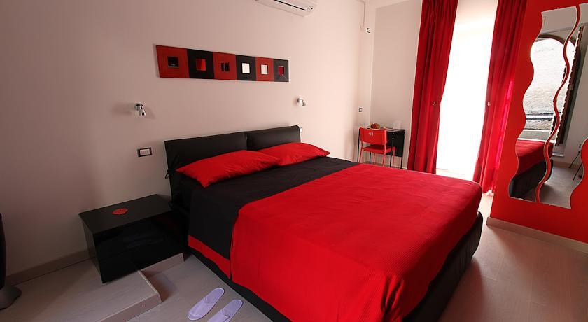 Гостевой дом Bedrooms Ninfa Del Lago