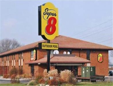 Отель Super 8 Chatham Ontario