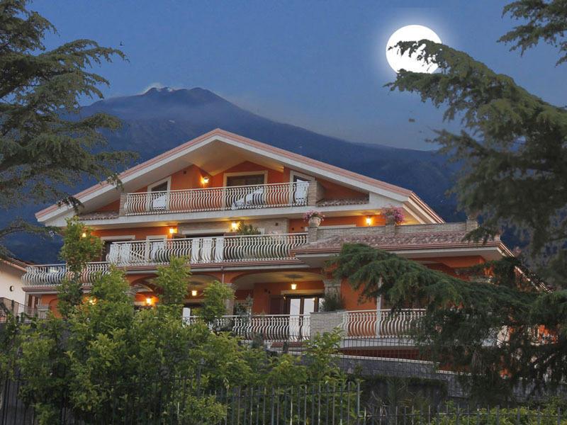Апартаменты Etna Royal View