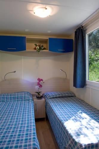 Отель Cerquestra Camping Village