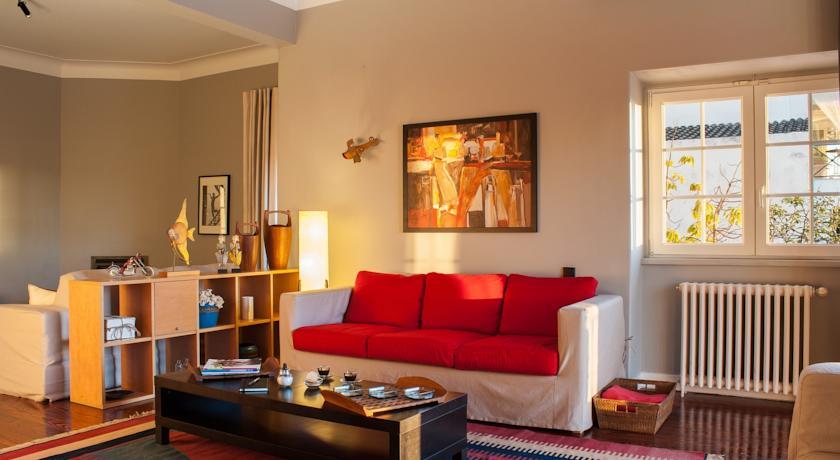 Хостел Estoril Beach House