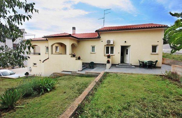 Апартаменты Apartments Villa Anđela