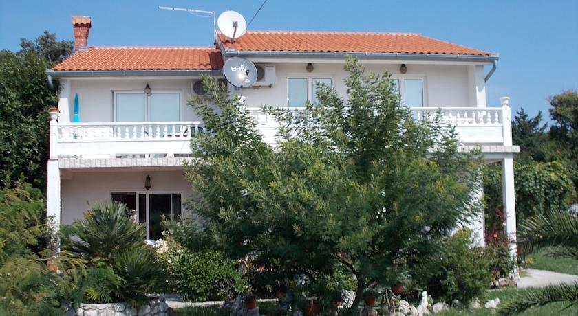 Апартаменты Apartments Makaus