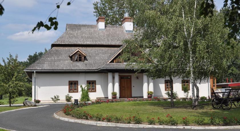 Отель Zajazd-Camping-Skansen Pastewnik