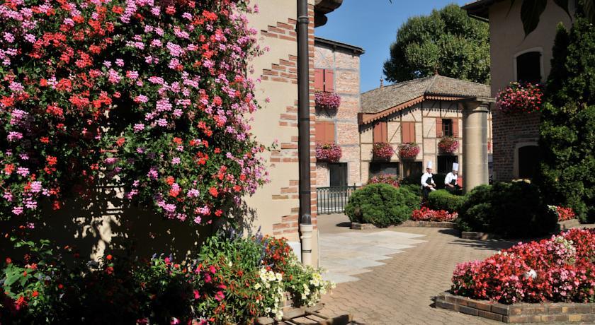 Отель Georges Blanc Parc & Spa