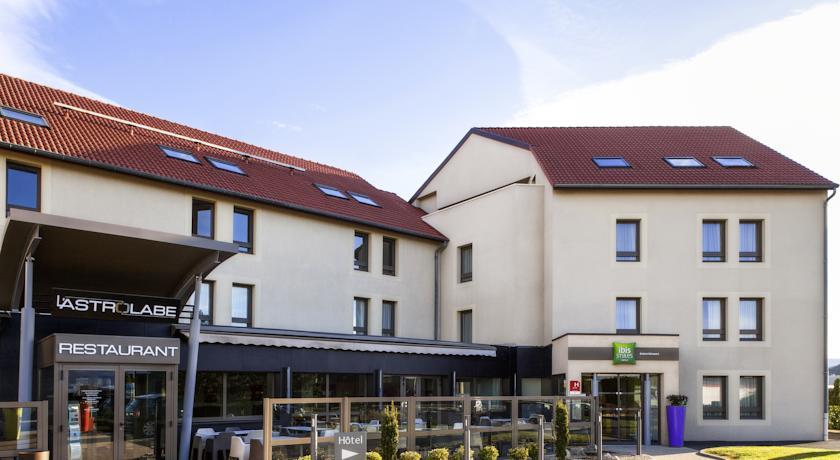 Отель ibis Styles Clermont-Ferrand Aéroport
