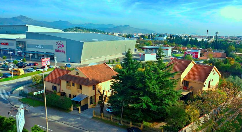 Отель Hotel Ambiente