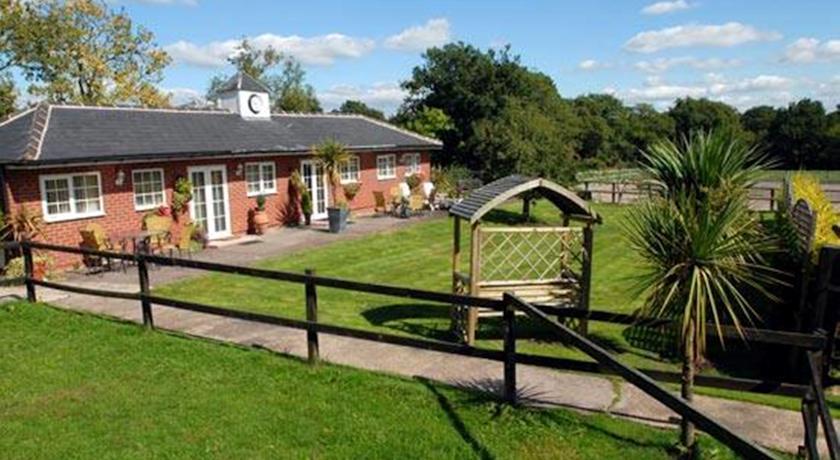 Апартаменты Little Rushbrook Cottages