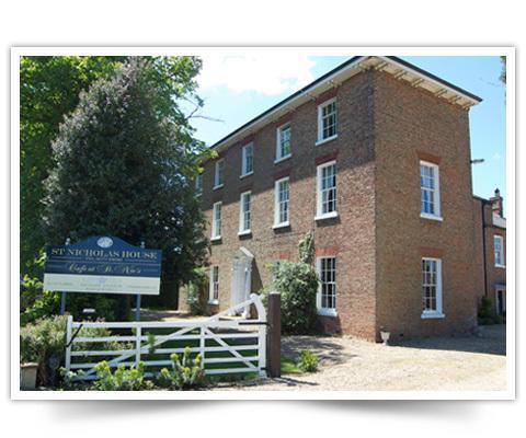 Отель St Nicholas House