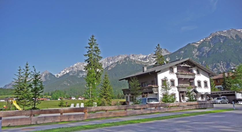 Апартаменты Landhaus Weisl