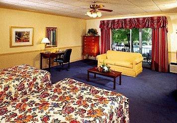 Отель Stone Mountain Inn