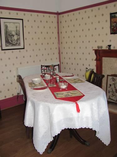 Мини-отель Dolwerdd Bed & Breakfast
