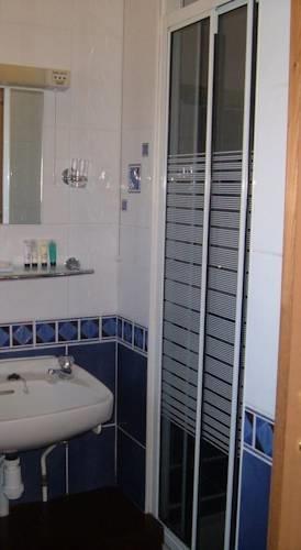 Гостевой дом Tremains Guest House