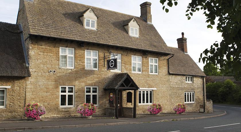 Отель Dashwood Restaurant Rooms and Bar
