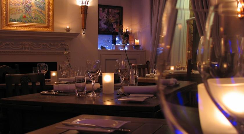 Отель The Frenchgate Restaurant & Hotel