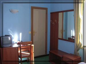 Отель Hotel Sud Est