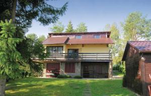 Отель Holiday home Parchowo Frydrychowo II
