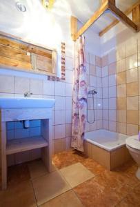 Отель Holiday home Miedzywodzie ul.Kasztanowa II